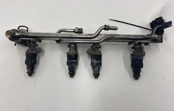 Audi A4 S4 B5 8D Fuel main line pipe 050133681A