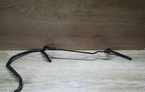 Volkswagen Golf V Engine coolant pipe/hose