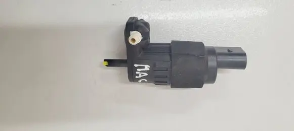 Porsche Macan (95B) Windshield washer spray nozzle 