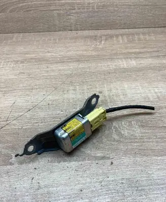 Toyota Prius (XW20) Airbag deployment crash/impact sensor 8983447020 1879000922