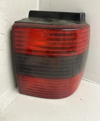 Volkswagen PASSAT B4 Rear/tail lights 3A9945112B 3A9945112