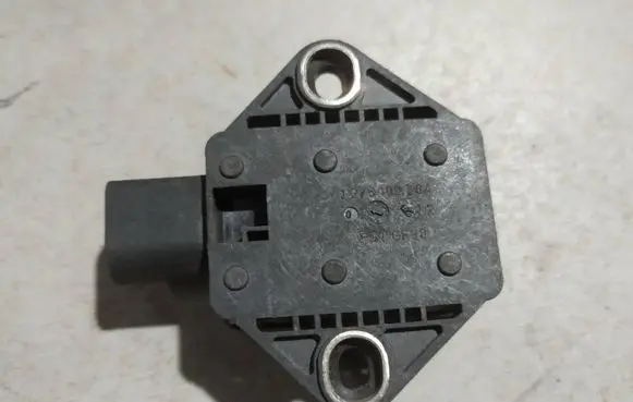 Audi A6 S6 C5 4B ESP acceleration yaw rate sensor 8E0907637A
