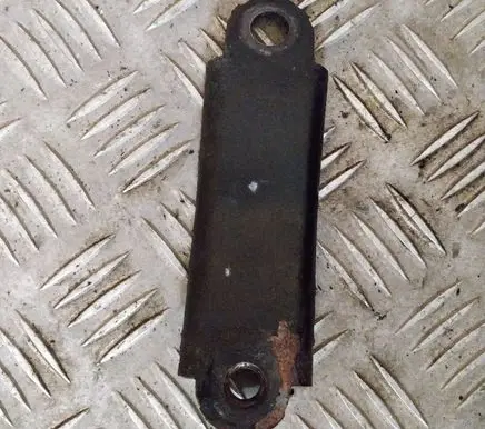 Volvo S60 Engine mounting bracket 6G926P082AB