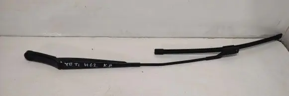 Skoda Yeti (5L) Front wiper blade arm YST1M62KP