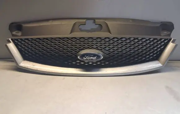 Ford Mondeo Mk III Front bumper upper radiator grill 1S7X8A133AJ