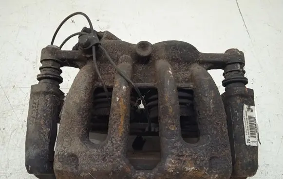 Peugeot 607 Front brake caliper 9661882080
