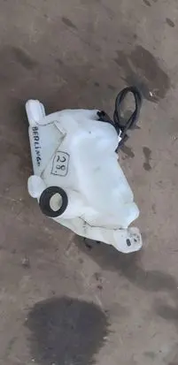 Citroen Berlingo Windshield washer fluid reservoir/tank 9671568380
