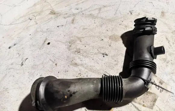 Ford Galaxy Air intake hose/pipe 6g919c623dg 6g91-9c623-dg