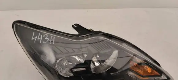 Ford Focus Headlight/headlamp 8M5113W029DG 0077R00