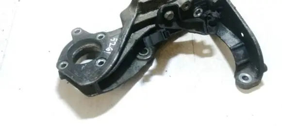 Mitsubishi Carisma Engine mounting bracket 46460217