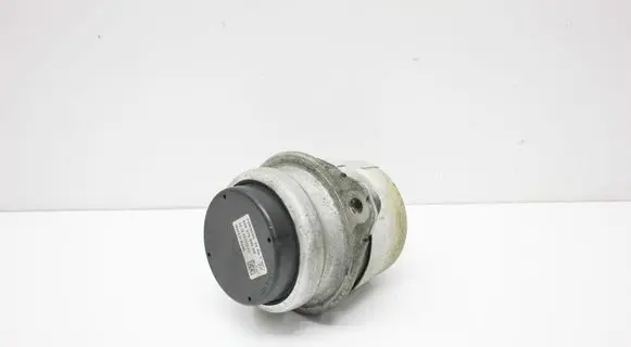 Porsche Cayenne (92A) Engine mount bracket 947375050 94837505003