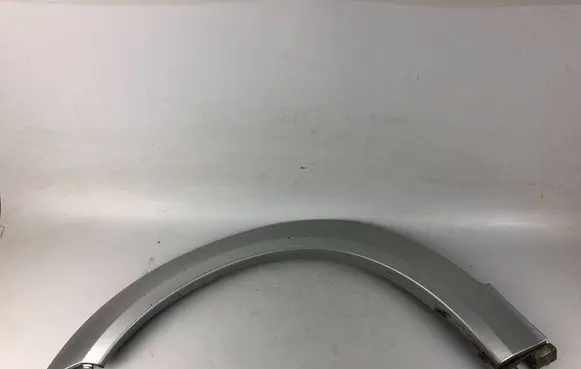 Subaru Outback Front arch trim 
