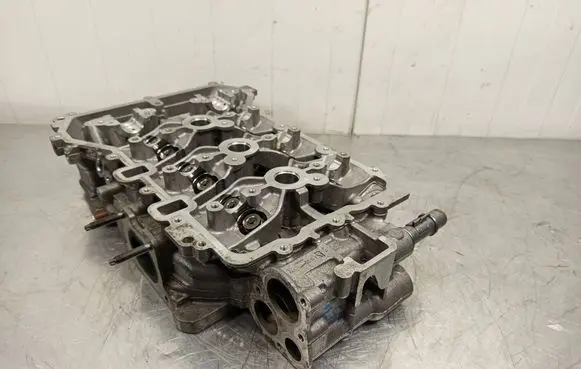Citroen DS3 Engine head 9688669980