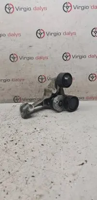 Nissan Qashqai Generator/alternator bracket 117108063r