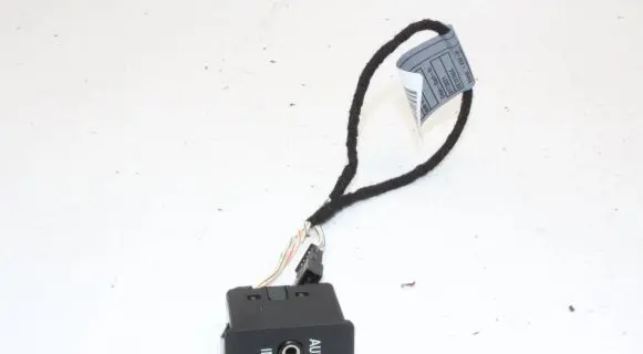 BMW 3 E90 E91 AUX in-socket connector 6930561