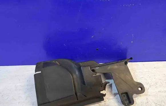 Volvo XC70 Intercooler air guide/duct channel 31323244