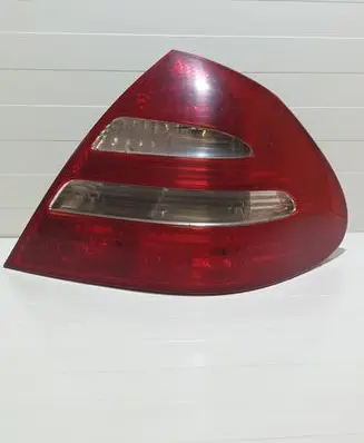 Mercedes-Benz E W211 Rear/tail lights 084401921RF 0803