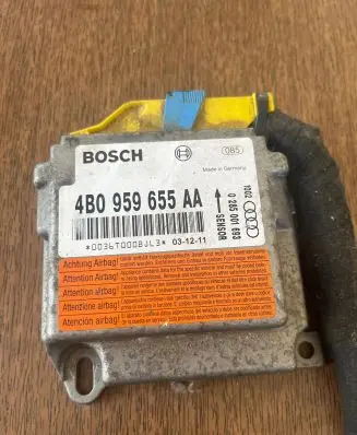 Audi A6 S6 C5 4B Airbag control unit/module 4B0959655AA