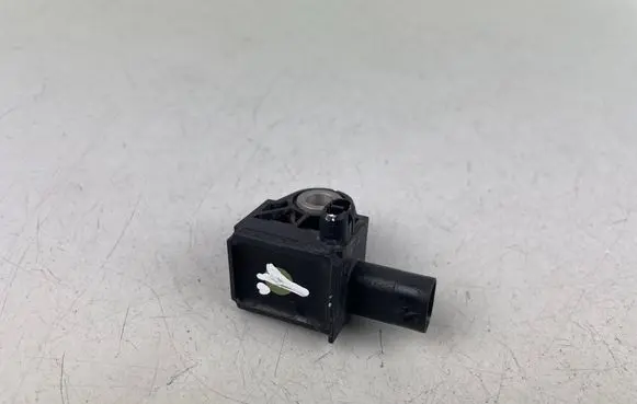 Volkswagen Tiguan Airbag deployment crash/impact sensor 5Q0959651B