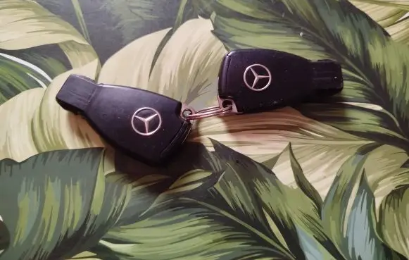 Mercedes-Benz A W169 Ignition key/card 