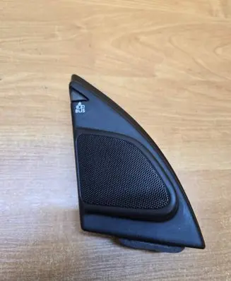 Volvo XC60 Front door high frequency speaker 48919408