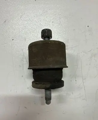 Iveco Daily 6th gen Gearbox mount 5801283686