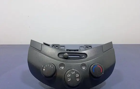 Chevrolet Spark Climate control unit 95979291