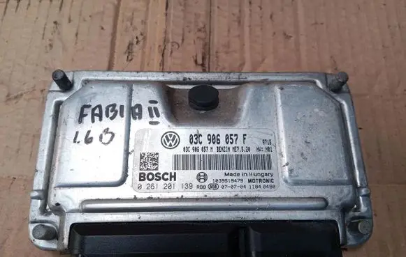 Skoda Fabia Mk1 (6Y) Other control units/modules 03C906057F