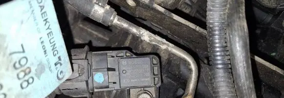 Chevrolet Orlando Air pressure sensor 0281008052 55588176