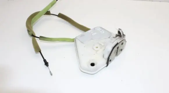 Mazda 3 II Front door lock