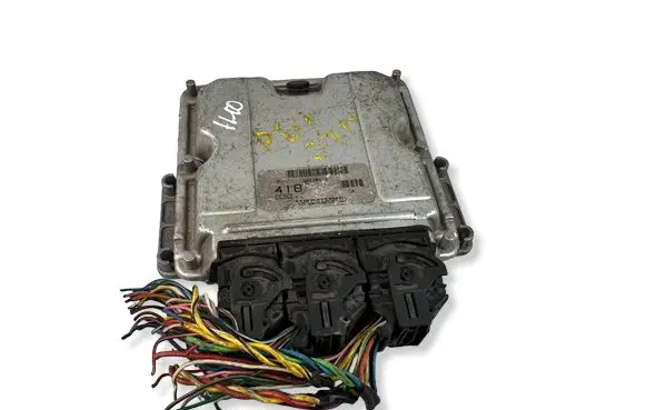 Volvo S40 Engine control unit/module 30630418 EDC15C3 0281011087