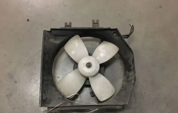 Mazda 323 F Radiator cooling fan shroud 1227504392