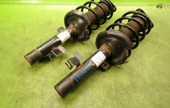 Volvo V50 Front shock absorber with coil spring 313667313665