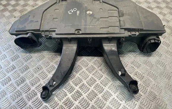 BMW X5 E70 Air filter box 7798340