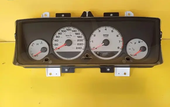 Chrysler Neon II Speedometer (instrument cluster) P04793523AI