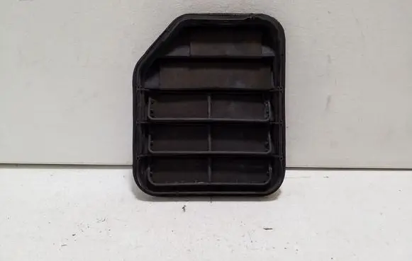 Ford Galaxy Quarter panel pressure vent EM2BB280B63AC EM2BB280B62AC