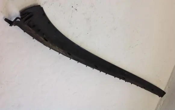 Windshield trim