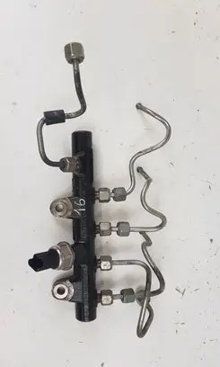 Mercedes-Benz A W176 Fuel main line pipe H8201225030 175210651R