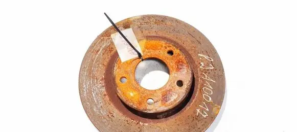 Nissan Quest Front brake disc ventiliuojamas