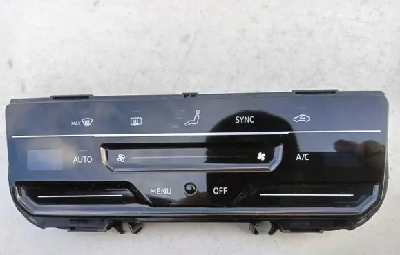 Volkswagen PASSAT B8 Climate control unit 3G8907044