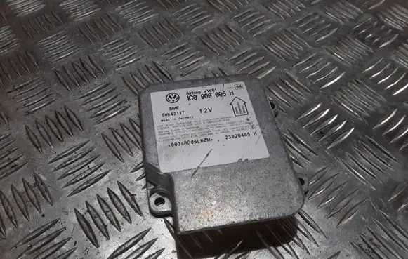 Skoda Fabia Mk1 (6Y) Airbag control unit/module 1C0909605H
