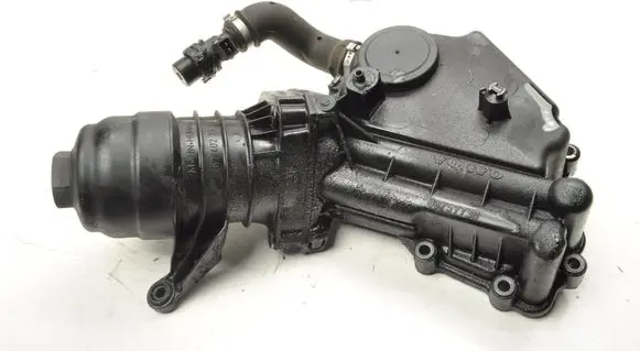 Volvo XC60 Oil filter mounting bracket 30757730