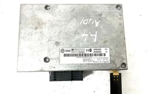 Audi A4 S4 B7 8E 8H Bluetooth control unit module 8P0862335Q