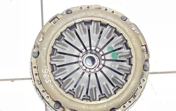Ford Focus Clutch set kit LC031D010B