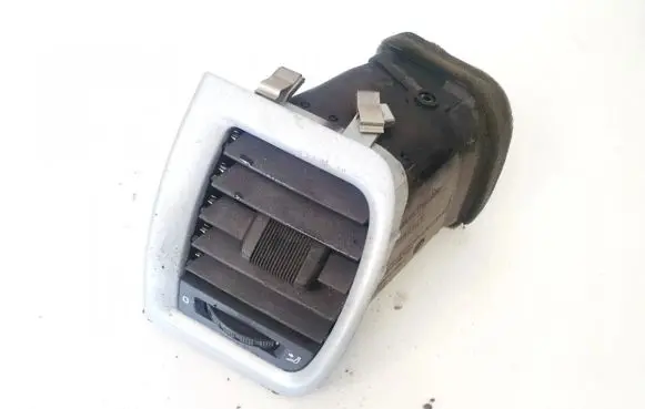 Skoda Praktik (5J8) Dash center air vent grill p0116001