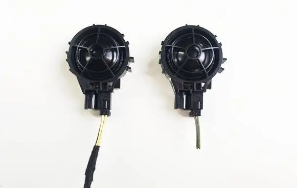 Front door high frequency speaker