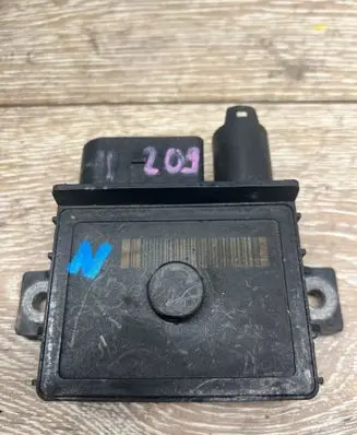 BMW 3 E90 E91 Glow plug pre-heat relay 779800005