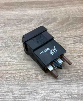 Audi A3 S3 8L Seat heating switch 8L0963564C