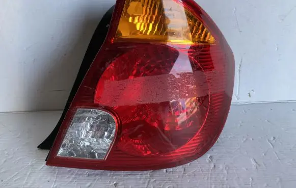 Hyundai Accent Rear/tail lights 92402257