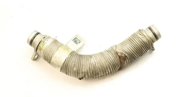 Coolant pipe/hose